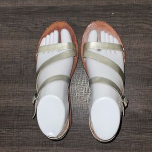 Lucky Brand women’s strappy sandals, size 6